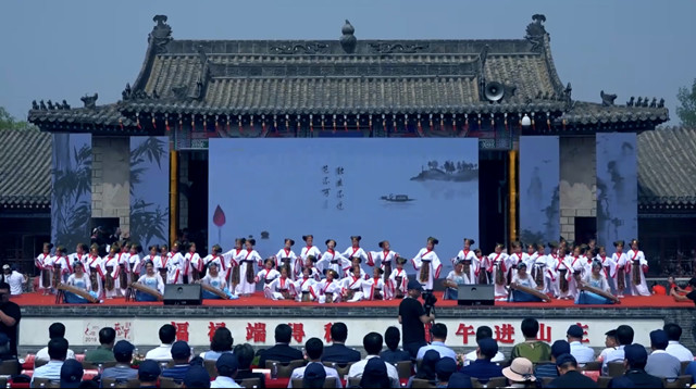 古镇过端午，平安得福禄。大锅粽子万人品，古镇端午活动多！！